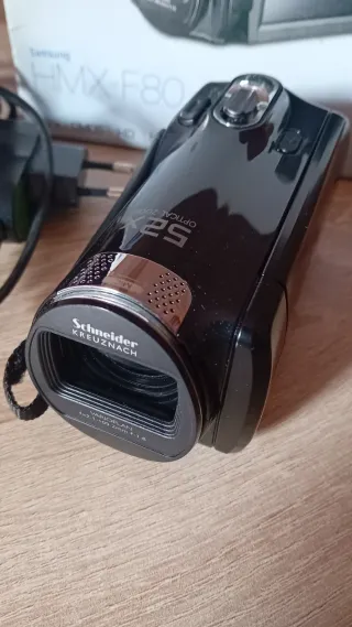 Videocámara Samsung HMX-F80 Negra