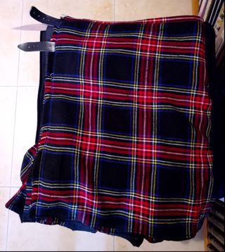 Vendo 12 Faldas escocesas + cinturón hombre 115 cm
