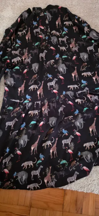 Vestido negro estampado animales flamencos