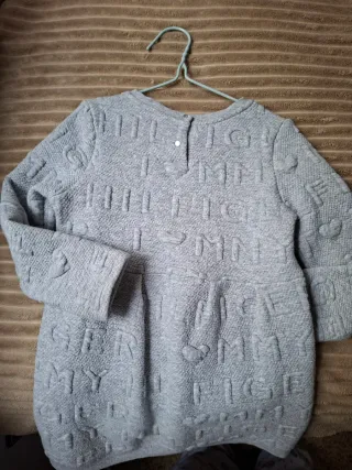 Vestido niña Tommy Hilfiger gris 5-6 años