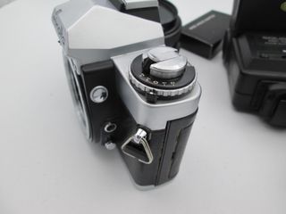 MINOLTA XD 7 IN OTTIME CONDIZIONI + ACCESSORI