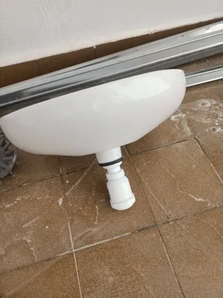 2 Lavabos de porcelana blanco  (20e cada uno)