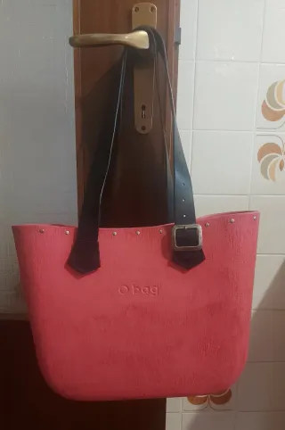 Borsa O bag rosa con borchie
