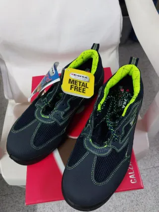 Zapatos de seguridad Cofra Metal Free