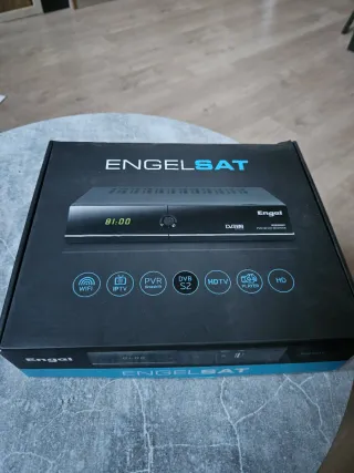 Decodificador Engelsat RS8100Y