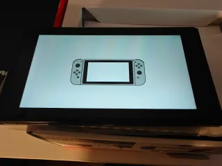 Consola Nintendo Switch Estándar 2017 + Funda-Caja