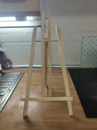 Caballete de pintura de madera