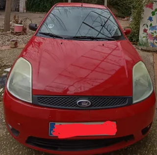 Ford Fiesta Coupé Trend 1.6 100 CV (2004) gasolina
