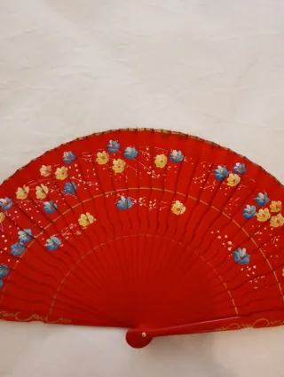 2 Abanicos Madera Decorados