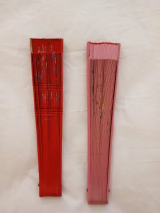 2 Abanicos Madera Decorados