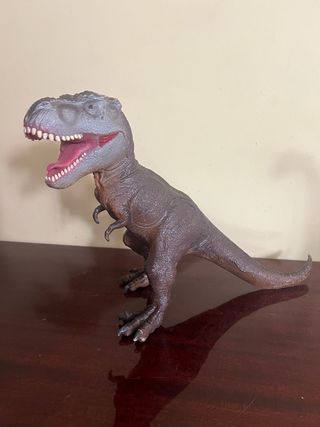 Lote de dinosaurios de juguete