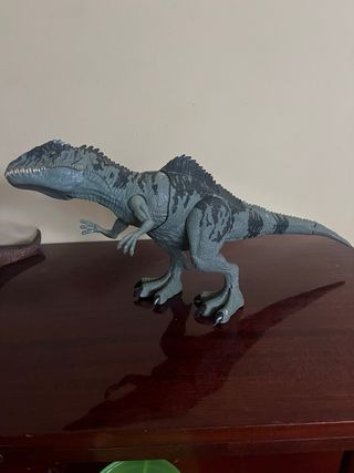 Lote de dinosaurios de juguete