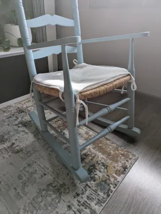 Silla Mecedora en madera Azul y Beige
