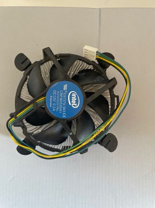 Placa Gigabyte B365M DS3H + i5 9400F + 8GB RAM