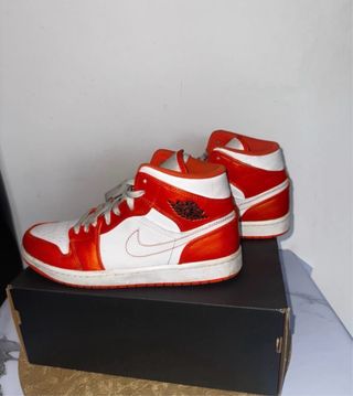 Nike Air Jordan Retro Mid SE Metallic Naranja