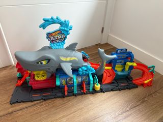 Pista Hot Wheels Ultra Car Wash Tiburón