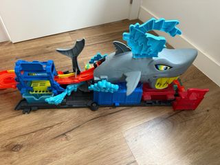 Pista Hot Wheels Ultra Car Wash Tiburón