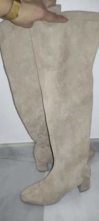 Botas altas Mohito sin estrenar T40