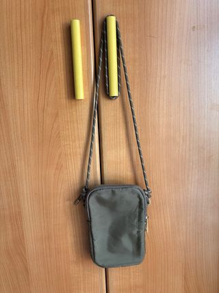 Bolso ajustable verde caqui y dorado