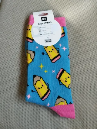 Calcetines D'Casa con dibujos de lápices