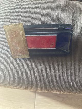 Cenicero antiguo con imán