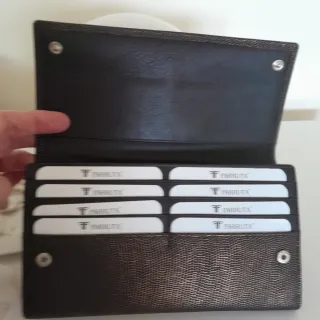 Billetera Farrutx Negra , muy completa, varios dep