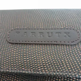 Billetera Farrutx Negra , muy completa, varios dep