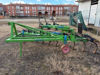 Arado vertederilla HERSAN 12 cuerpos