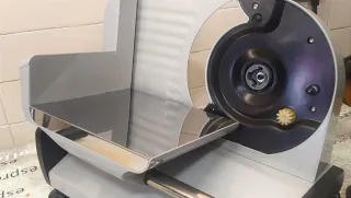 Cortadora de fiambre eléctrica