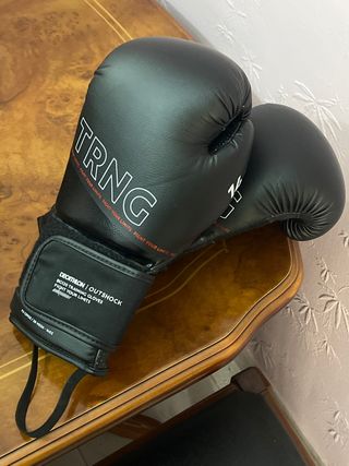 Guantes de boxeo Decathlon Outshock TRNG