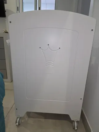 Cuna blanca con colchón