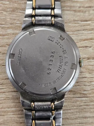 Reloj Seiko Titanium Oro y Plata