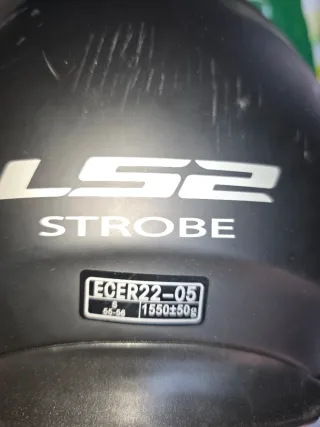 Casco de moto LS2 negro