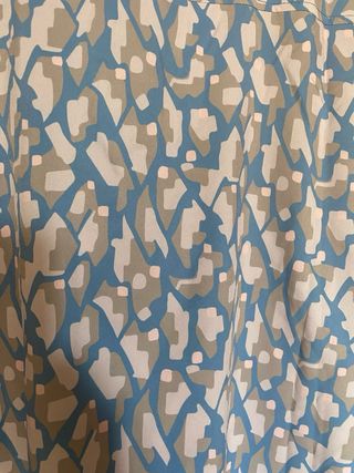 Blusa deportiva sin mangas estampada