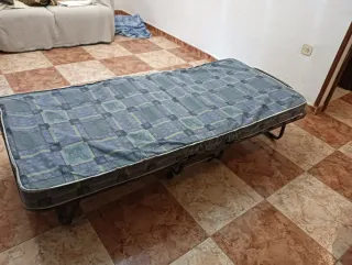 Cama Plegable Metálica y Madera