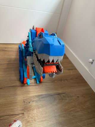 Hot Wheels Camión T-Rex Pista