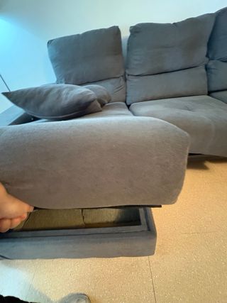 Sofá modular gris de tela