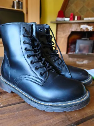 Botas imitación Dr. Martens Negras.