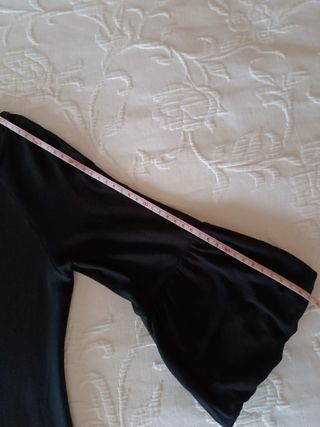 (XS 34) Vestido liso negro básico corte midi