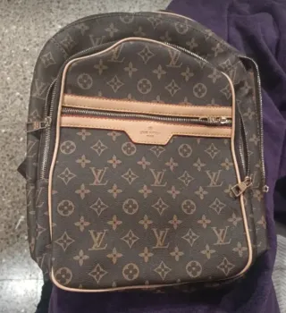 Mochila Louis Vuitton Marrón 40 x 30cm