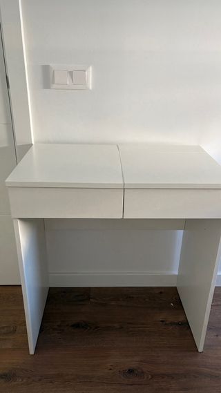 Cómoda, tocador, Armario y libreria blanco ikea