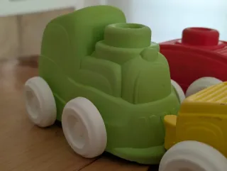 Trenino Clementoni 4 vagoni + 8 mattoncini