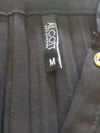 Falda midi plisada negra,cinturilla elástica