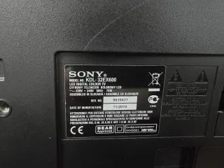 Televisión Sony BRAVIA Negra y Plateada