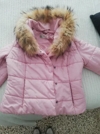 Abrigo Tintoretto rosa talla S/M cuello piel conej