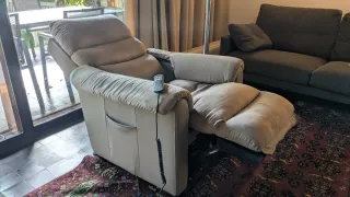 Sofá Eléctrico Reclinable Tela Beige