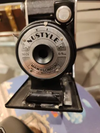 Cámara fotográfica antigua Nustyle