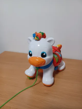 Caballo de juguete para tirar
