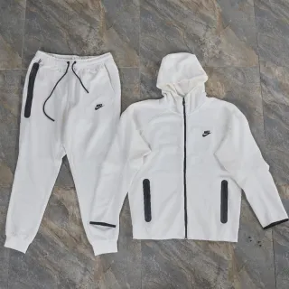 Completo Nike Tech bianco M/L nuovo