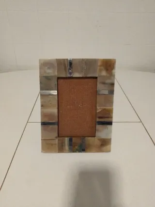 Marco de fotos decorativo piedra y metal